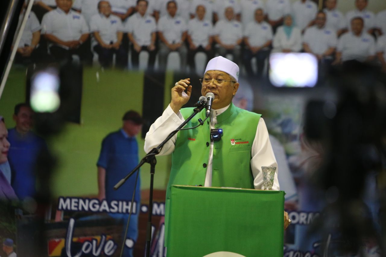 Annuar minta Afiq berfikir sebelum tinggalkan UMNO