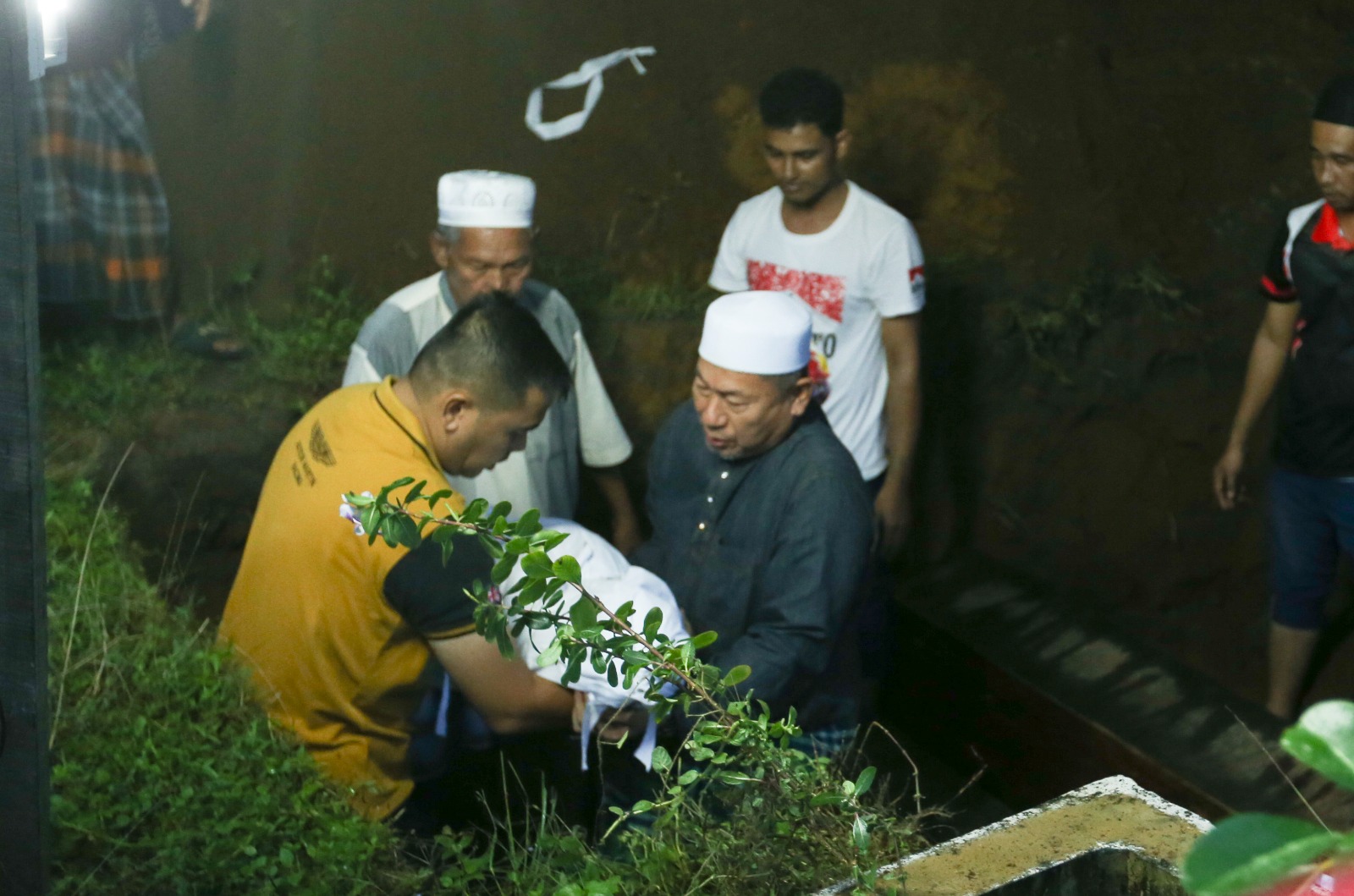 Jenazah tiga beranak maut kemalangan di Lipis selamat dikebumikan