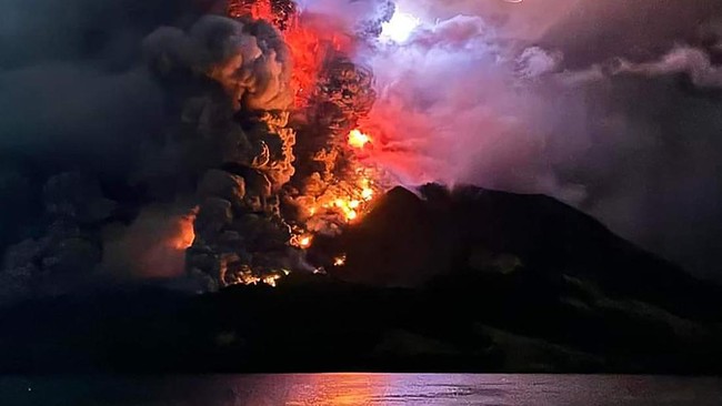 TERKINI Gunung Ruang meletus: Tsunami boleh mencapai 25 meter