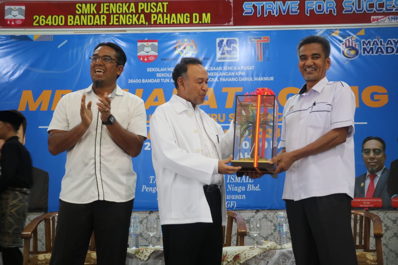 Generasi baharu Felda bukan lagi kelompok sindrom rendah diri – Rozali
