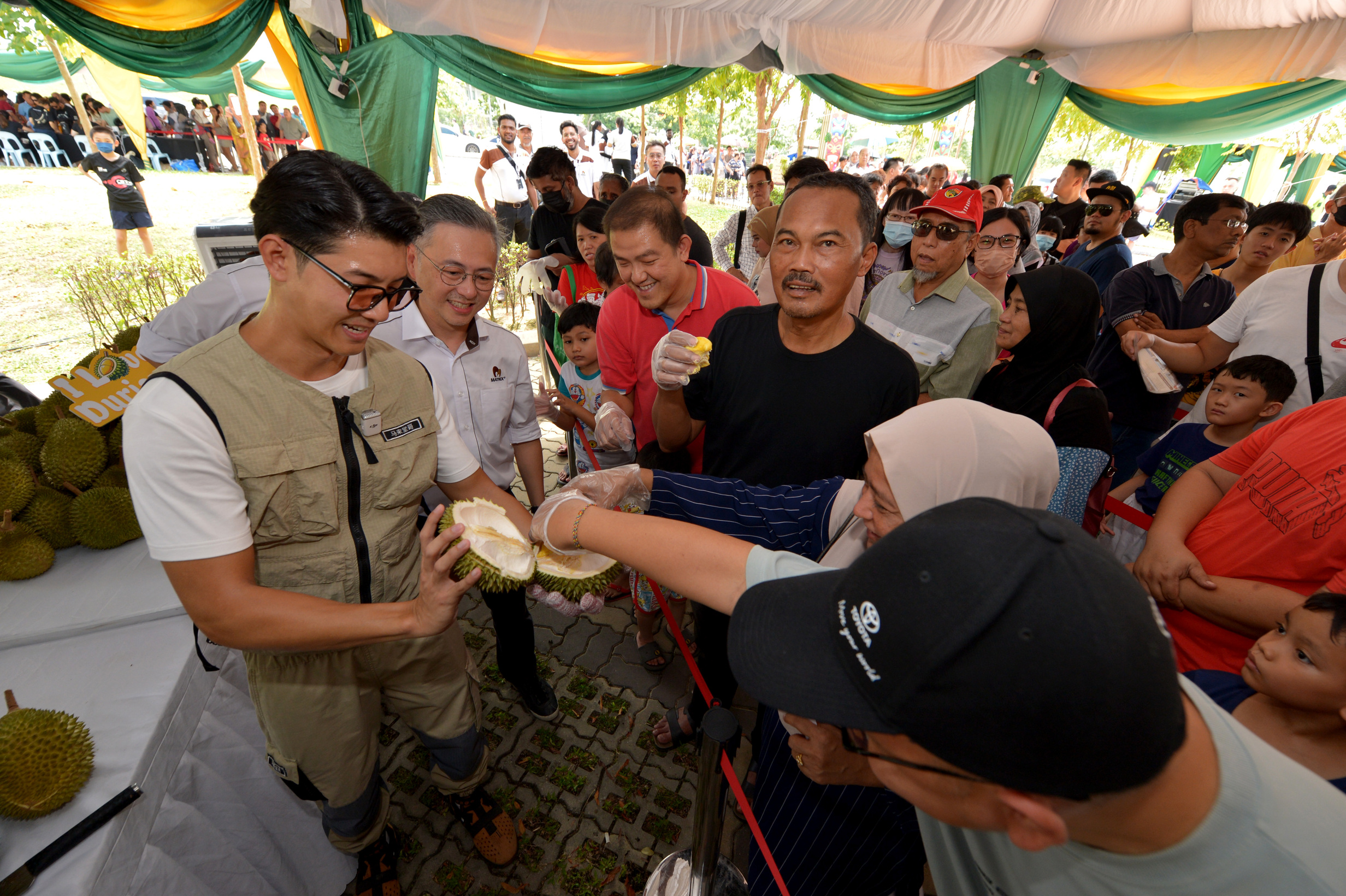 2,000 pengunjung hadir Fiesta Durian Matrix Concepts 2024