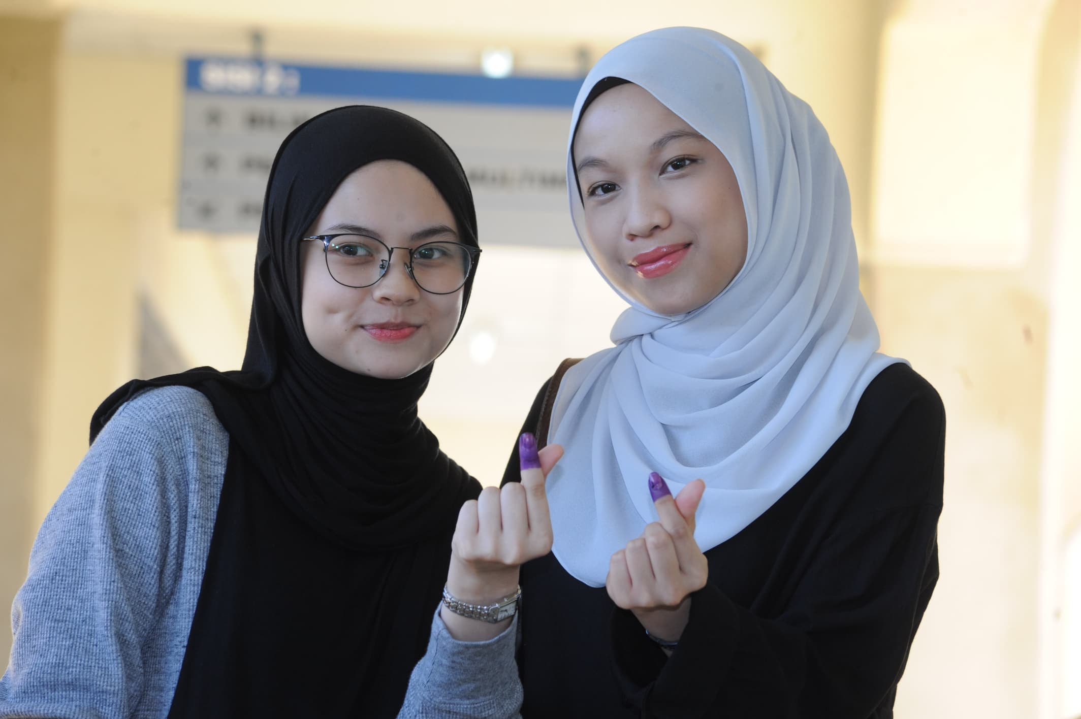 PRK Mahkota: Lebih 38 peratus mengundi hingga pukul 2 petang