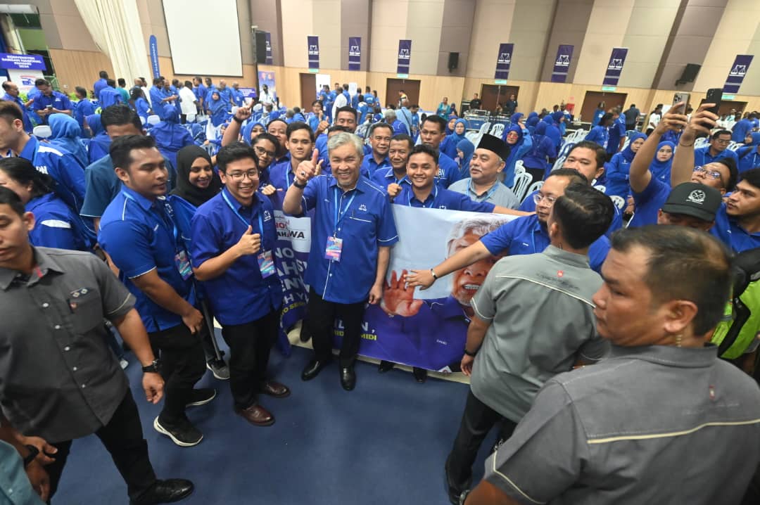 BN senarai awal calon PRU16, dilatih di ‘sekolah politik’ – Ahmad Zahid