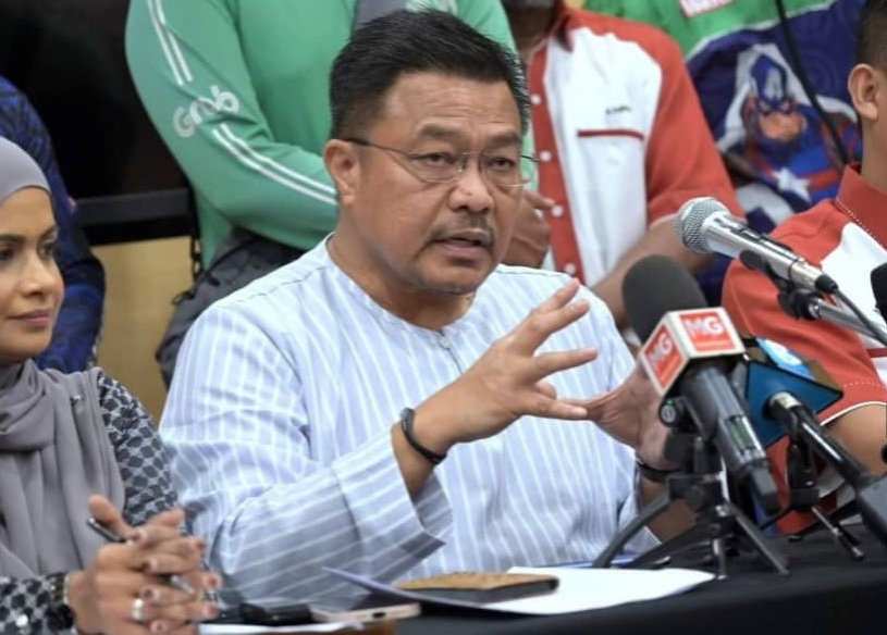 Bahasa tambahan lahir ahli keluarga Melayu fasih berbahasa Tamil, Mandarin – Mohd. Sharkar
