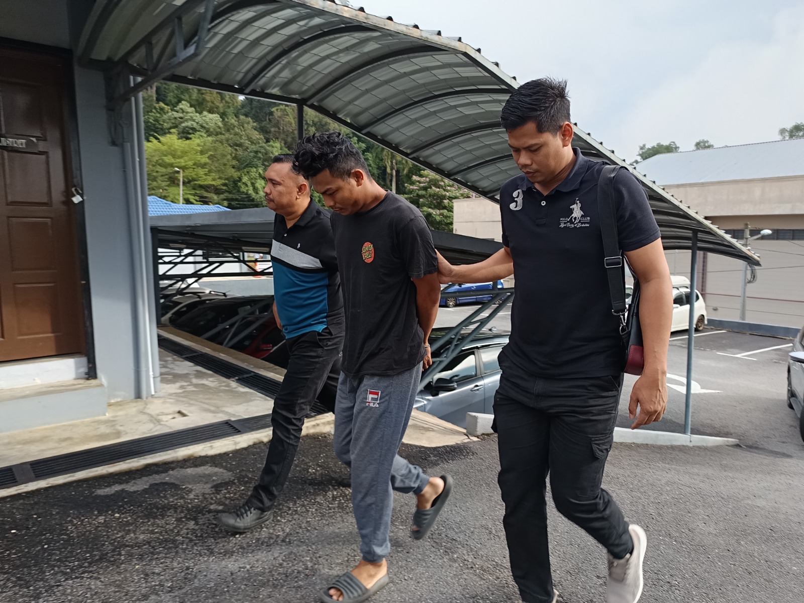 Lelaki guna wang palsu dipenjara dua tahun