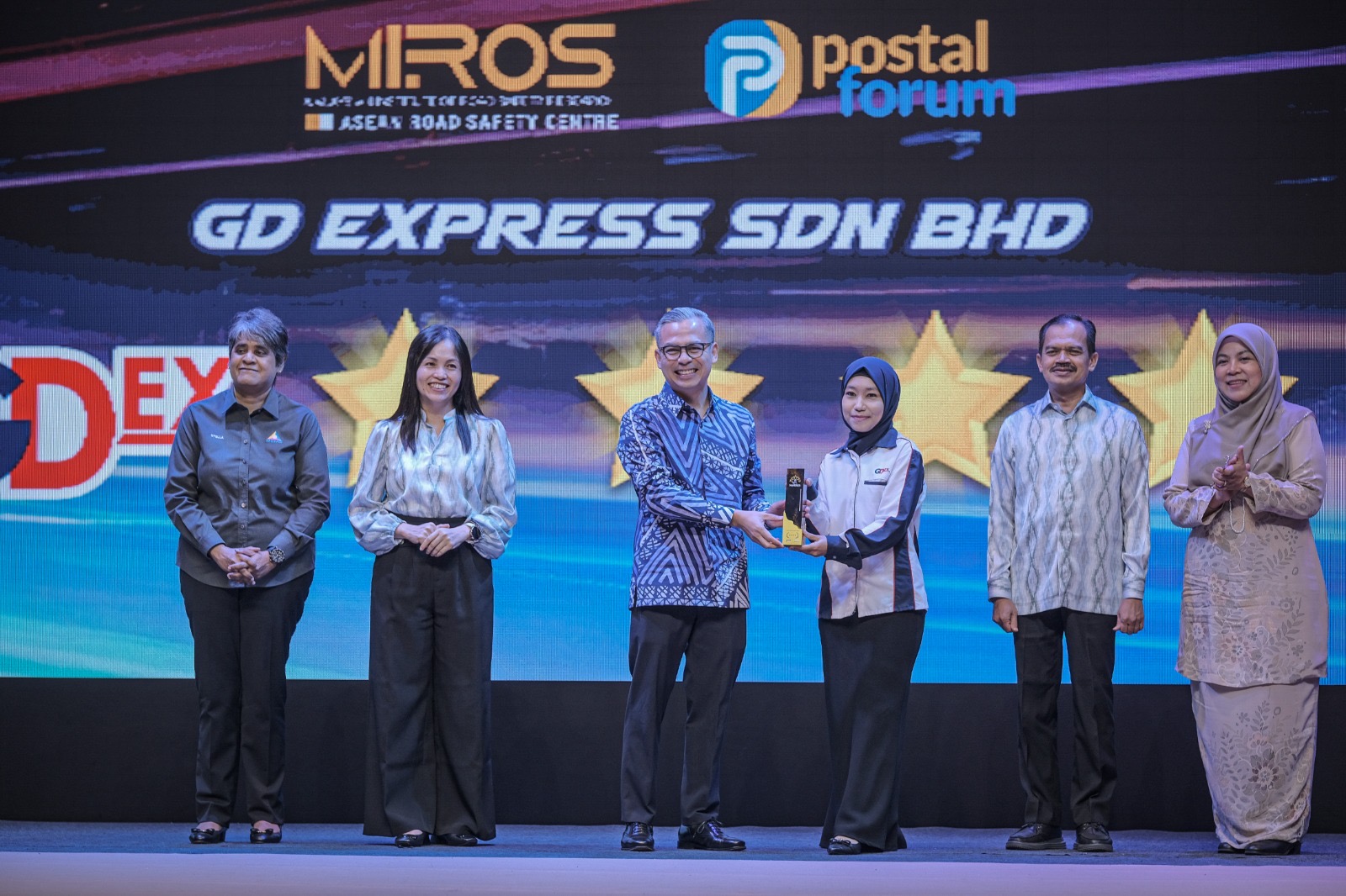 Syarat tambahan U Mobile pastikan keseimbangan dua rangkaian 5G