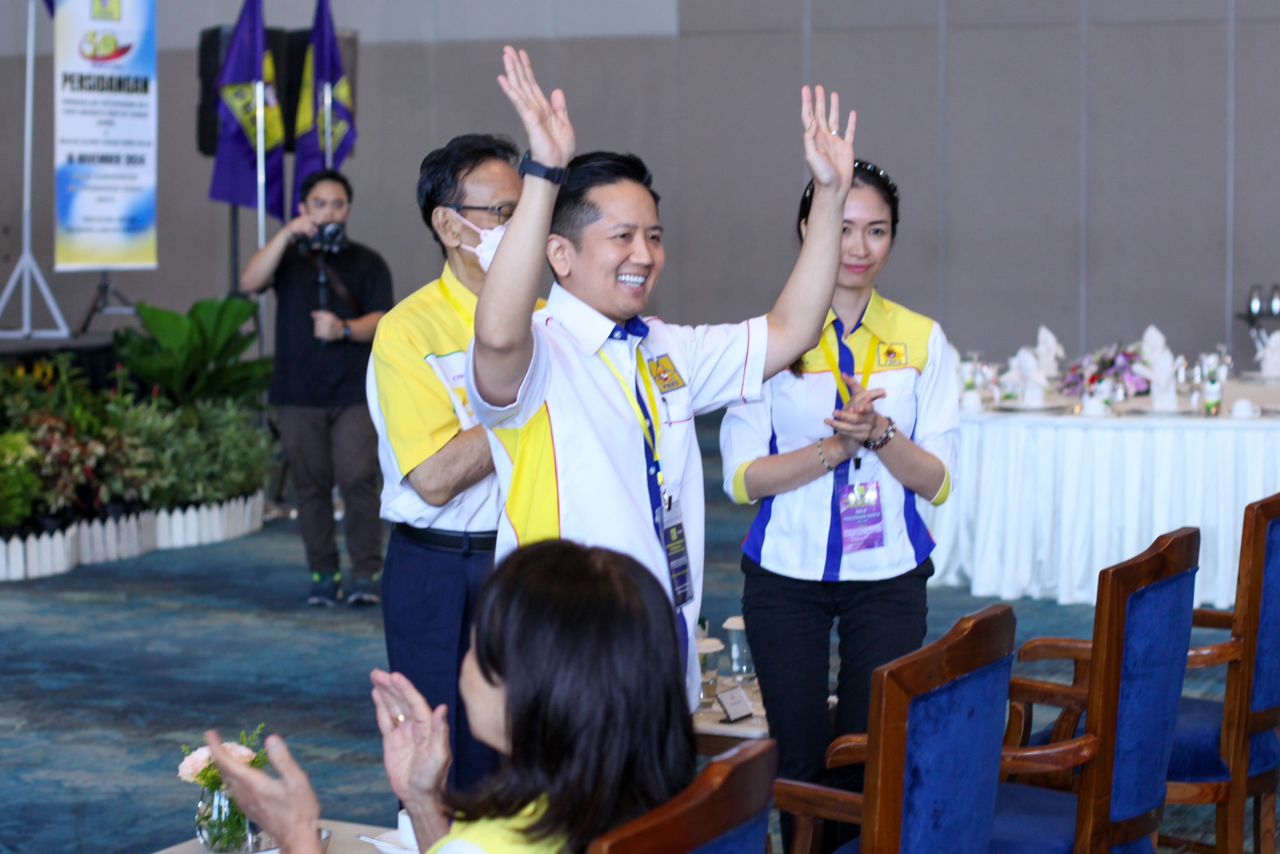 Arthur menang tanpa tanding, kekal Presiden PBRS