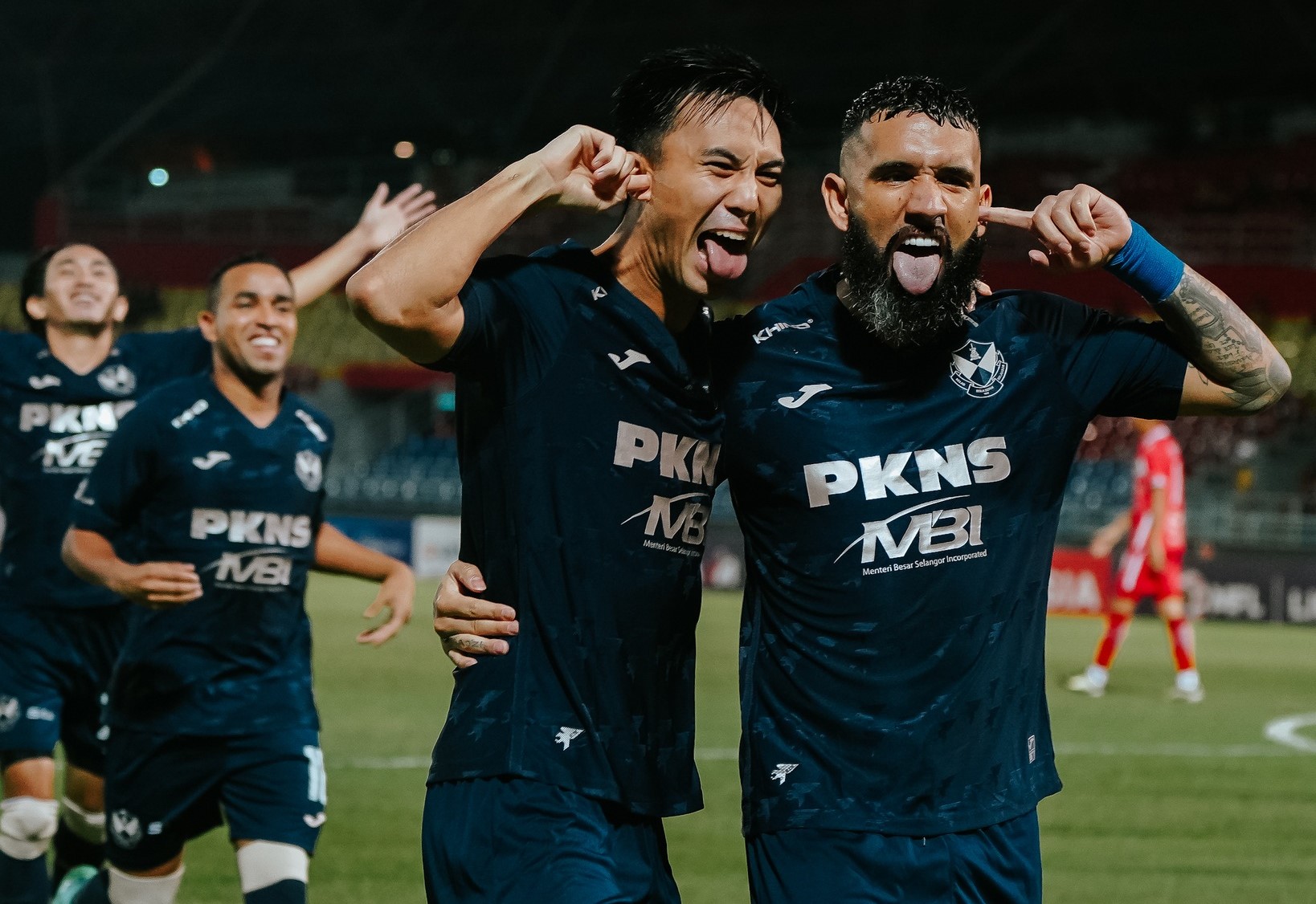 Selangor sebelah kaki ke separuh akhir Piala Cabaran