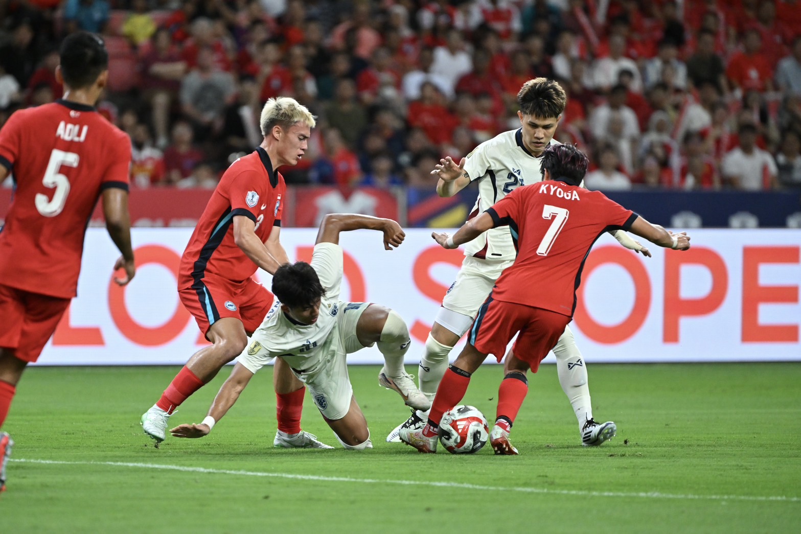 Thailand benam Singapura 4-2, Malaysia tarik nafas lega