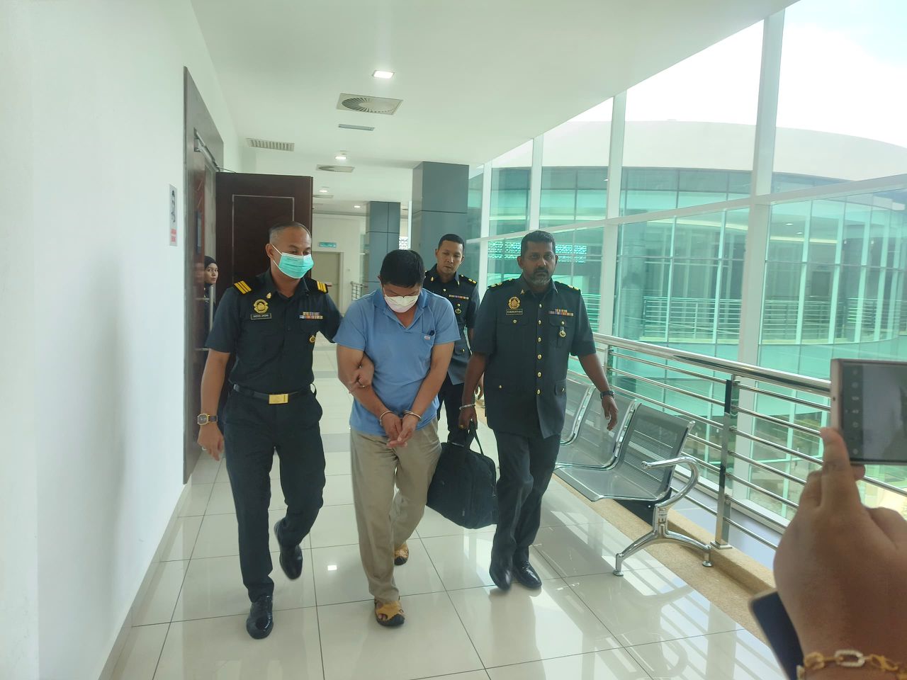 Pemandu lori miliki campuran petrol dan diesel tanpa lesen didenda RM20,000