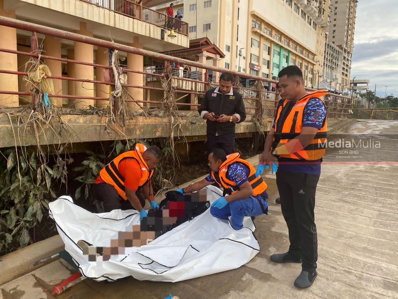 Mayat lelaki lengkap berpakaian ditemukan terapung di Sungai Kelantan
