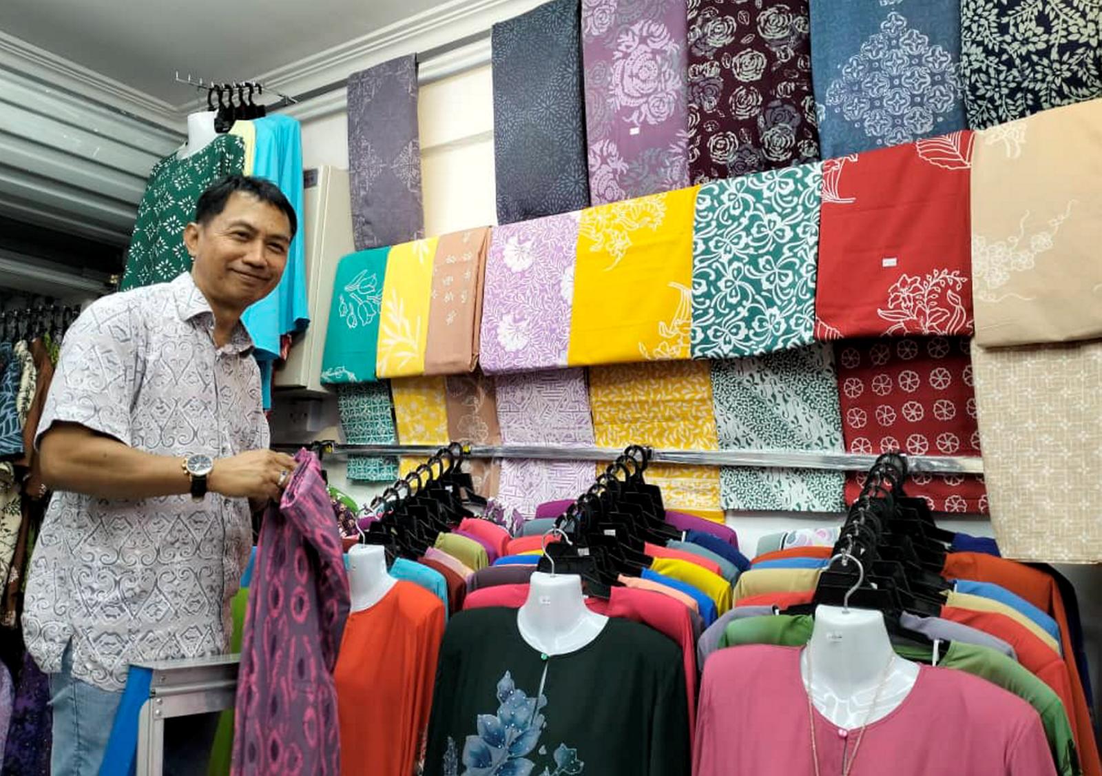 Permintaan batik sutera merosot, sesuai golongan kayangan