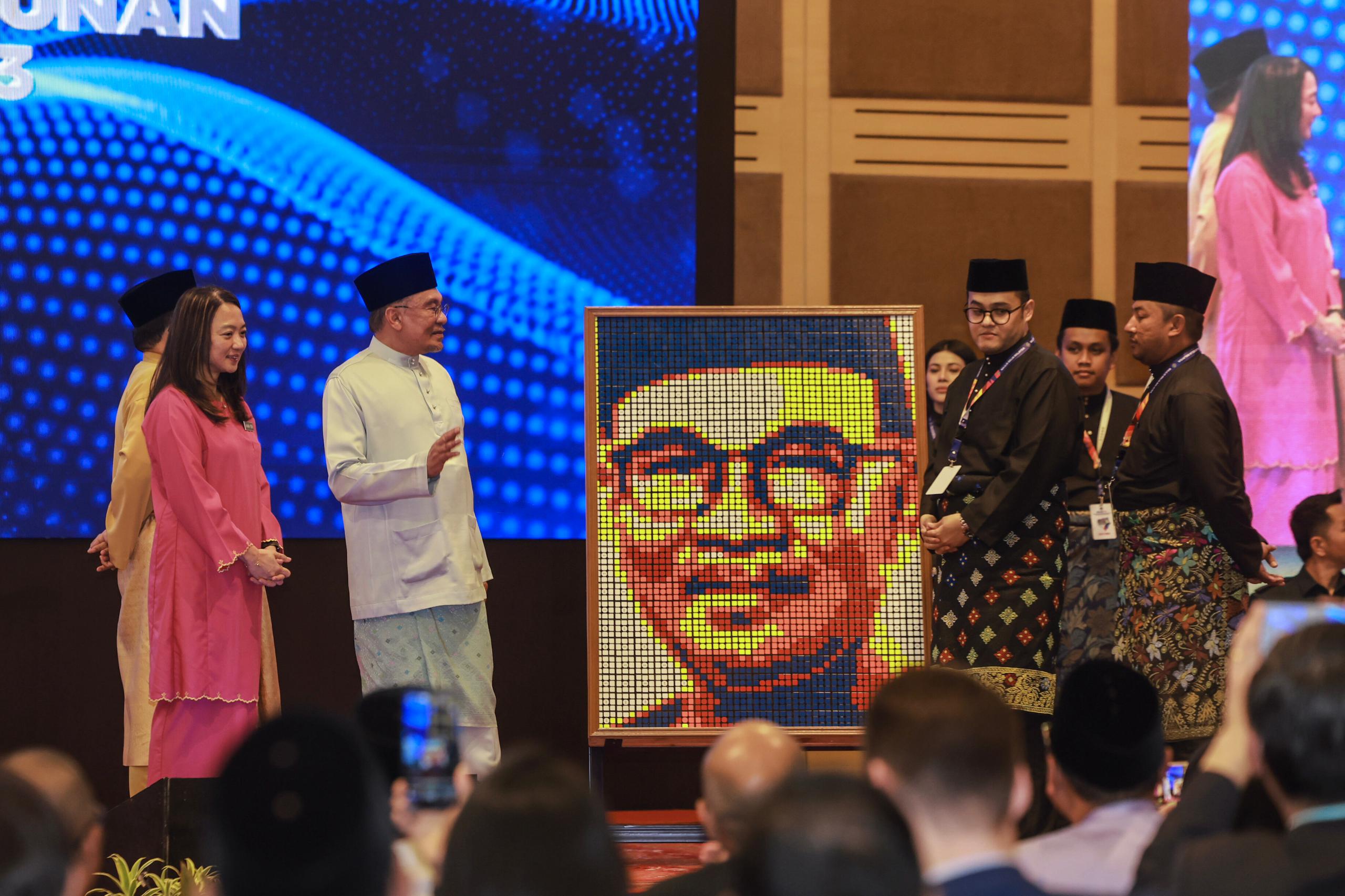 Saya fikir kalau lawan rasuah, akan dapat sokongan semua