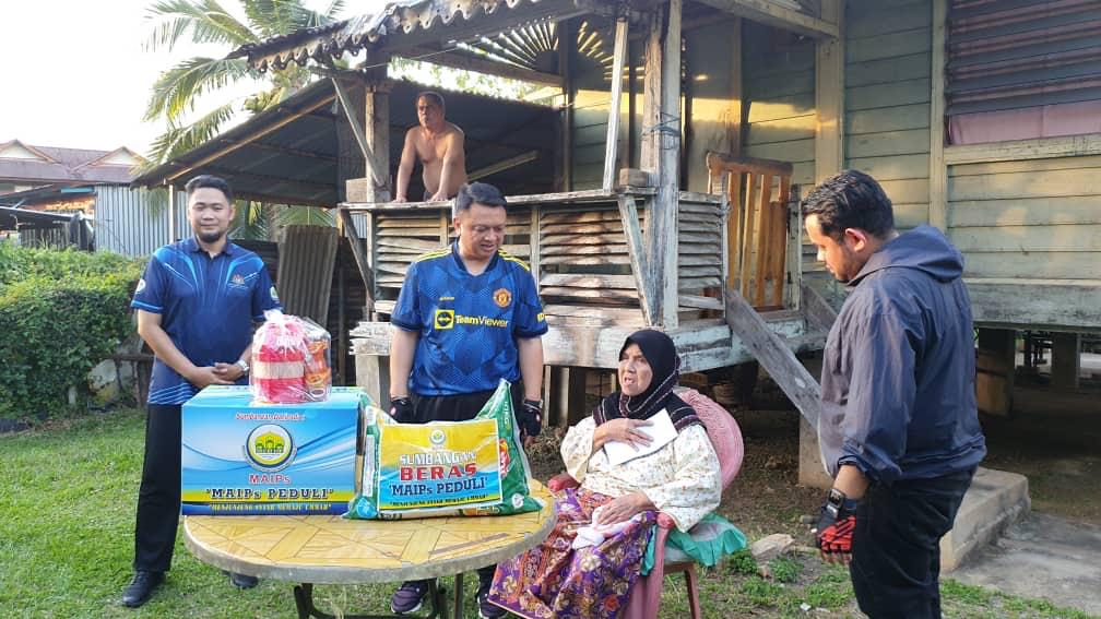 Raja Muda Perlis kayuh basikal seluruh pelosok kampung agih zakat lebih RM33 juta