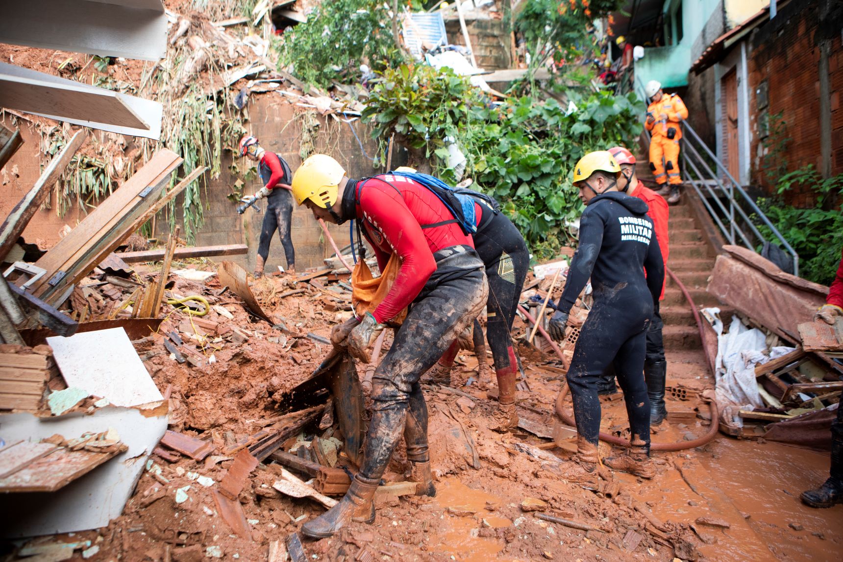 10 maut tanah runtuh di Brazil