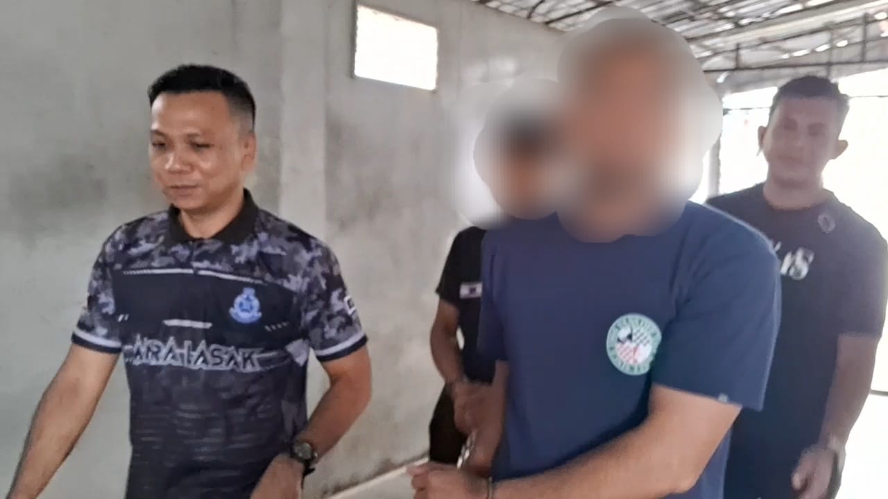 Pempengaruh disiasat kerana menakutkan secara jenayah