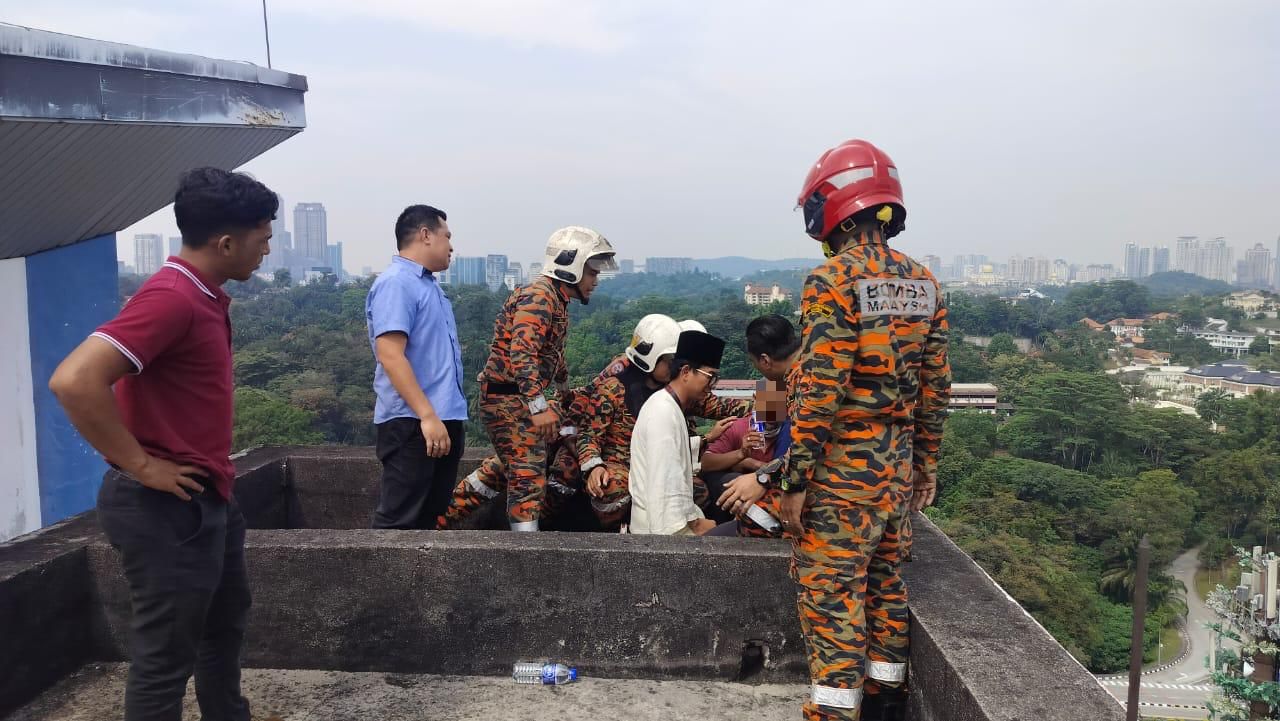 Bomba, penyampai radio selamatkan lelaki alami tekanan