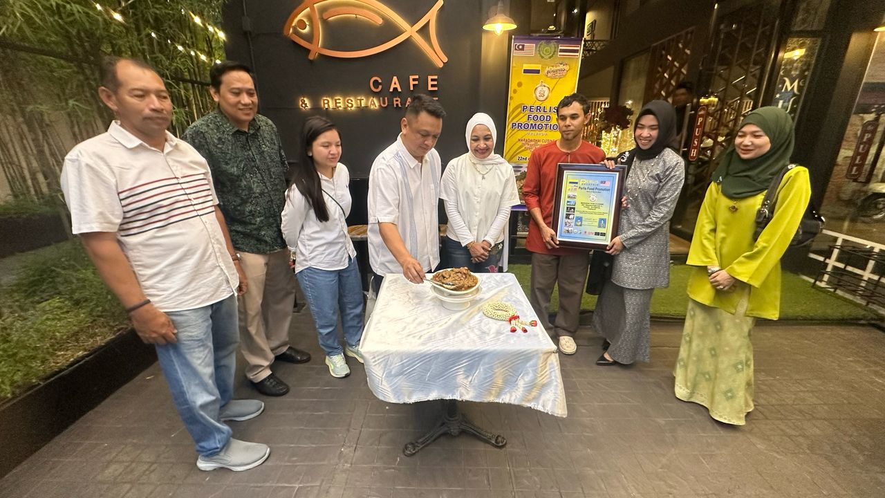 Semarakkan suasana di Perlis sempena sambutan Jubli Perak pemerintahan Raja Perlis