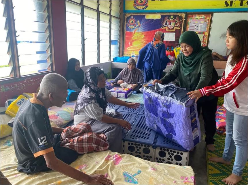 Mangsa banjir Johor menurun walaupun hujan lebat sepanjang malam