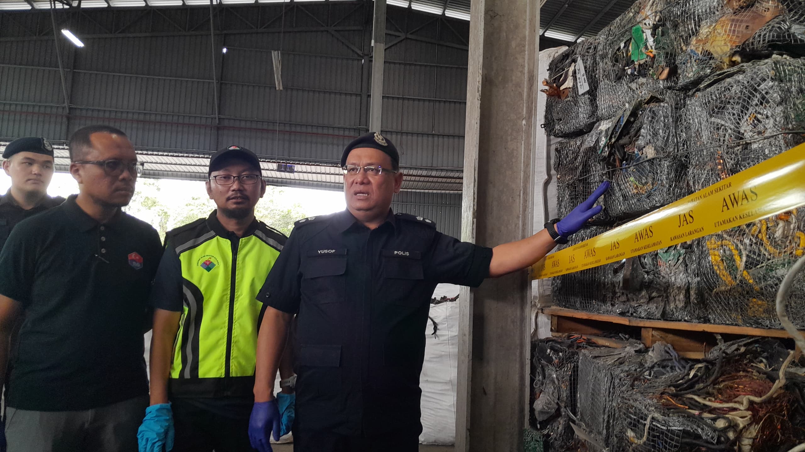 Polis rampas barang e-waste termasuk kelongsong peluru bernilai RM23.8 juta