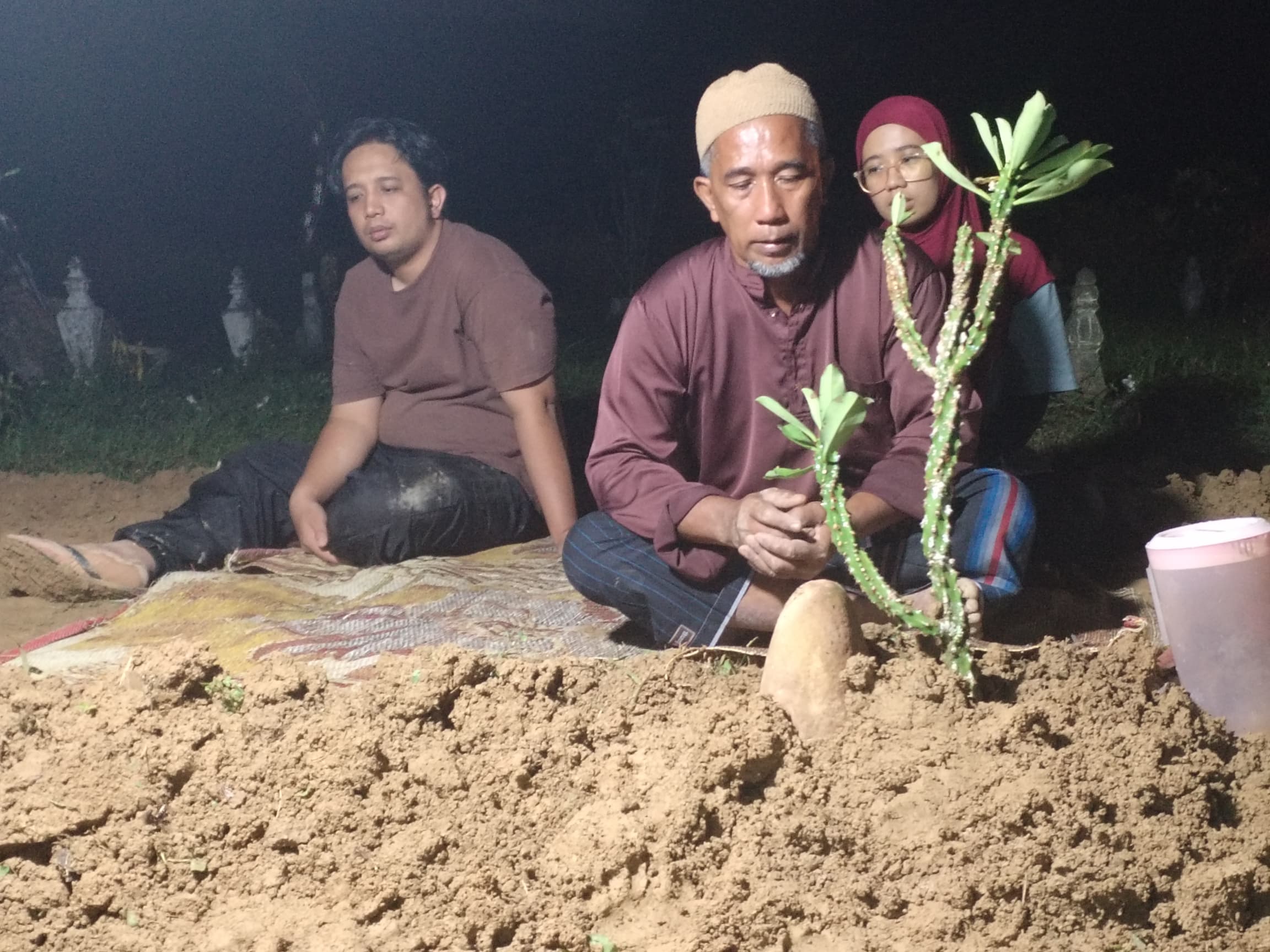 Jenazah Muhammad Adib antara dua mangsa terawal selamat dikebumi