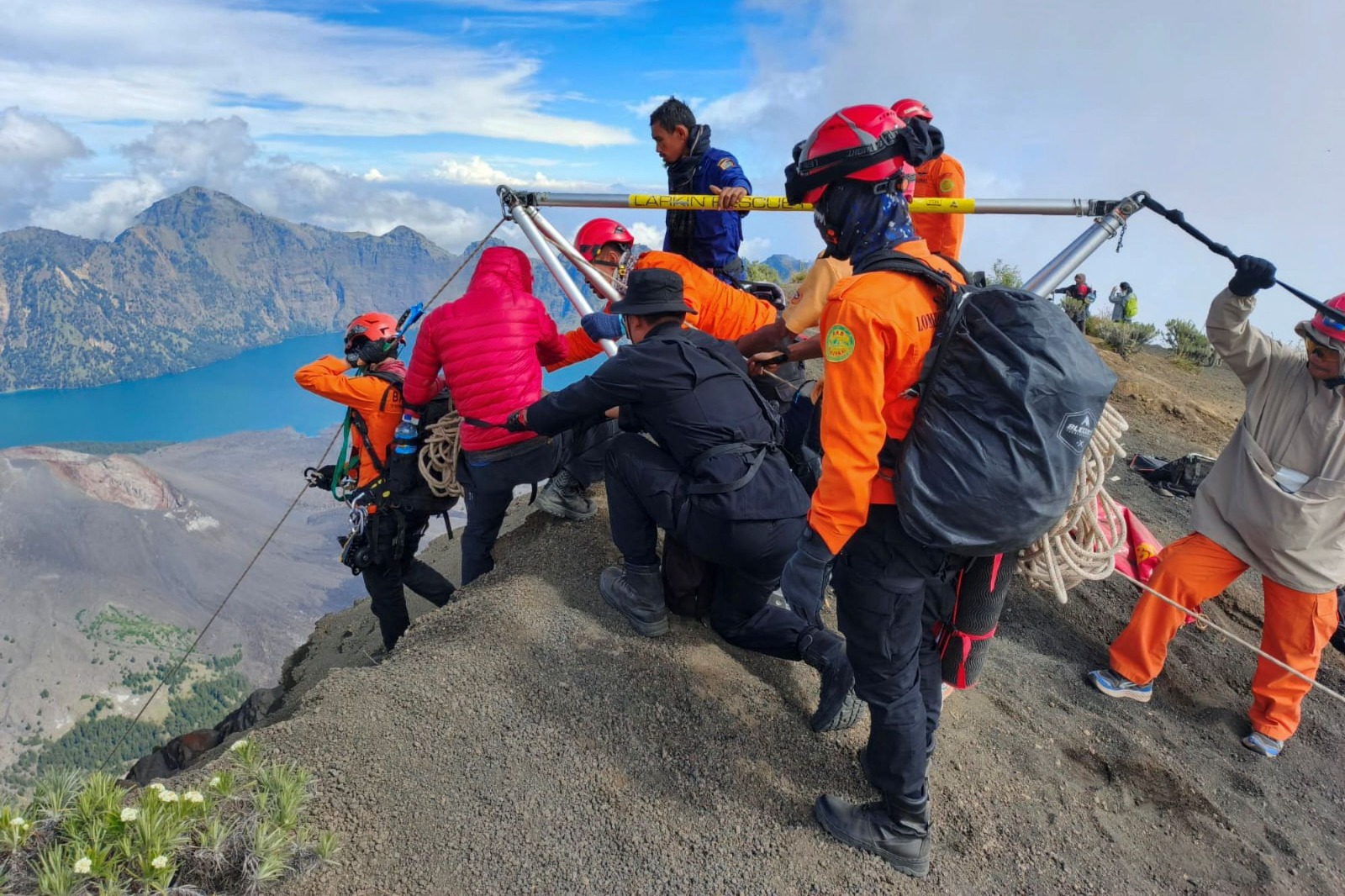Pendaki Malaysia parah terjatuh Gunung Rinjani