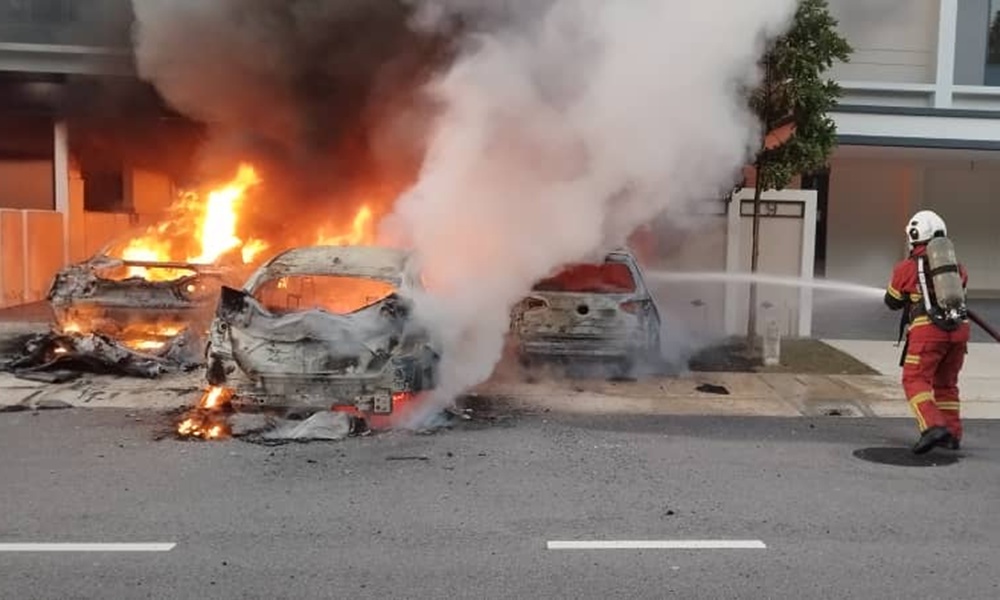 Lima kereta mewah bernilai RM1.6 juta hangus akibat khianat