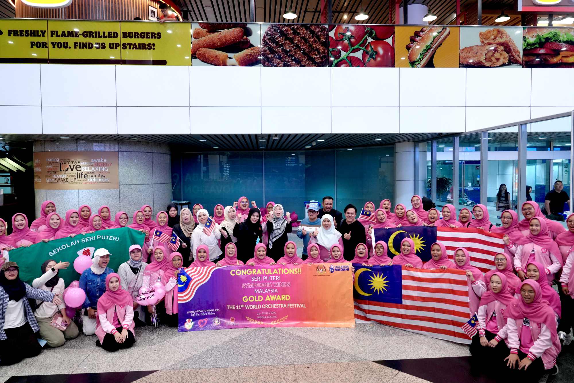 Orkestra Sekolah Seri Puteri terima Anugerah Emas Festival Orkestra Dunia
