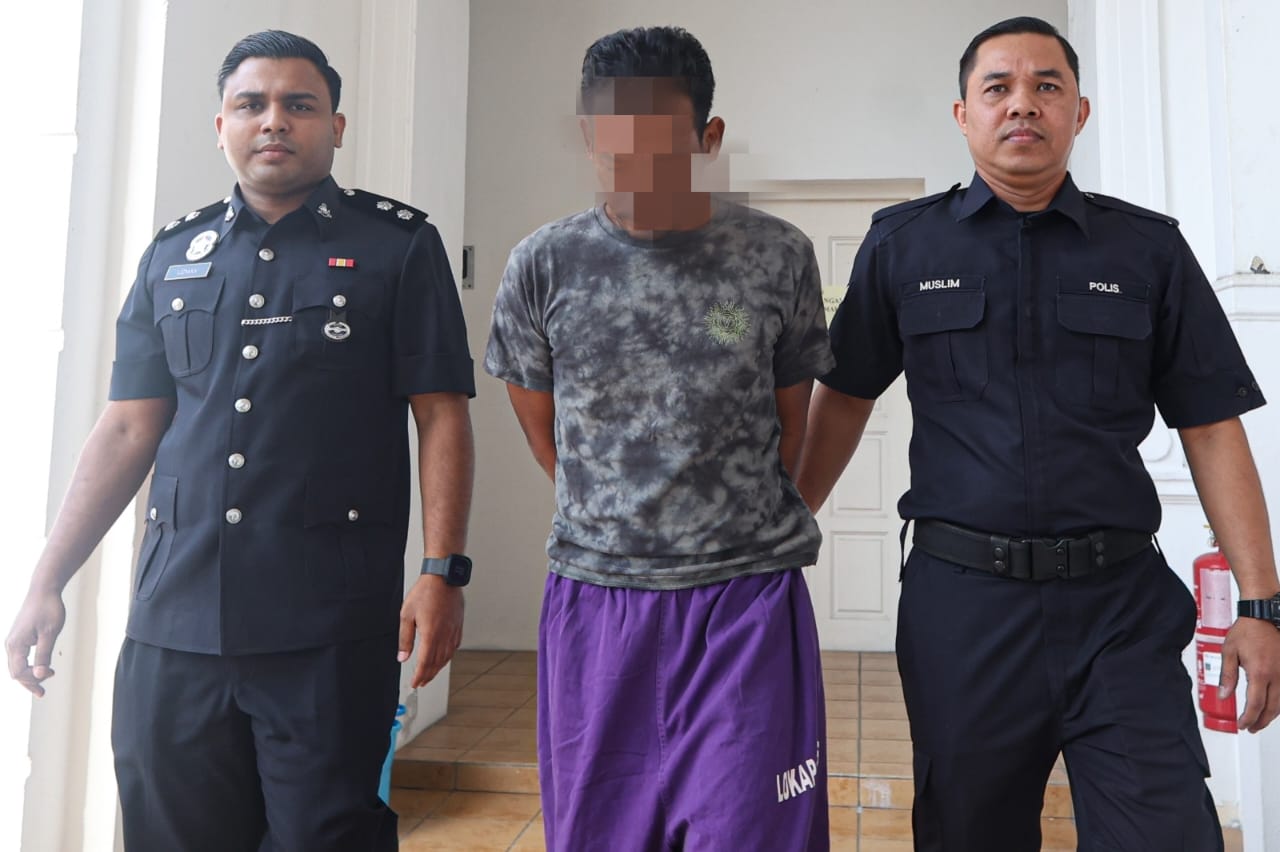 Pesara tentera didakwa rogol, amang seksual fizikal anak kandung