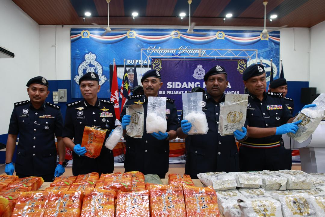 Tahan peniaga kedai runcit, polis rampas syabu RM6.53 juta