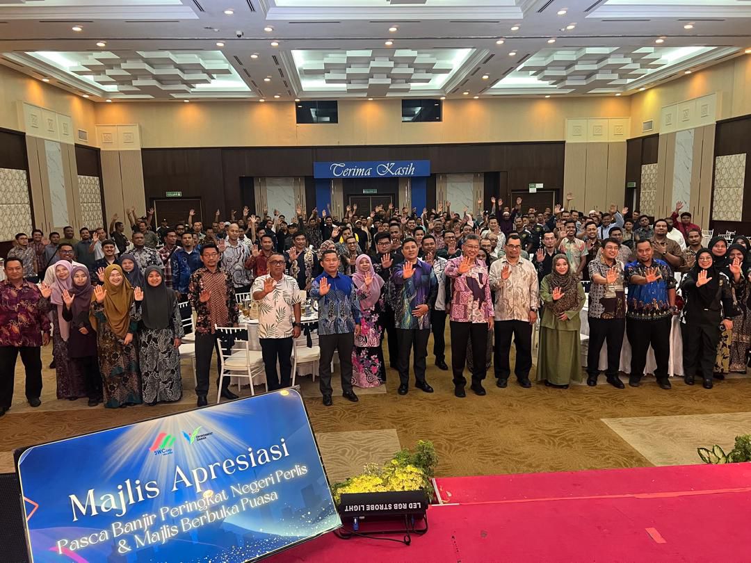 1,258.03 tan sisa kutipan pasca banjir Perlis 1,258.03 tan sisa kutipan pasca banjir Perlis