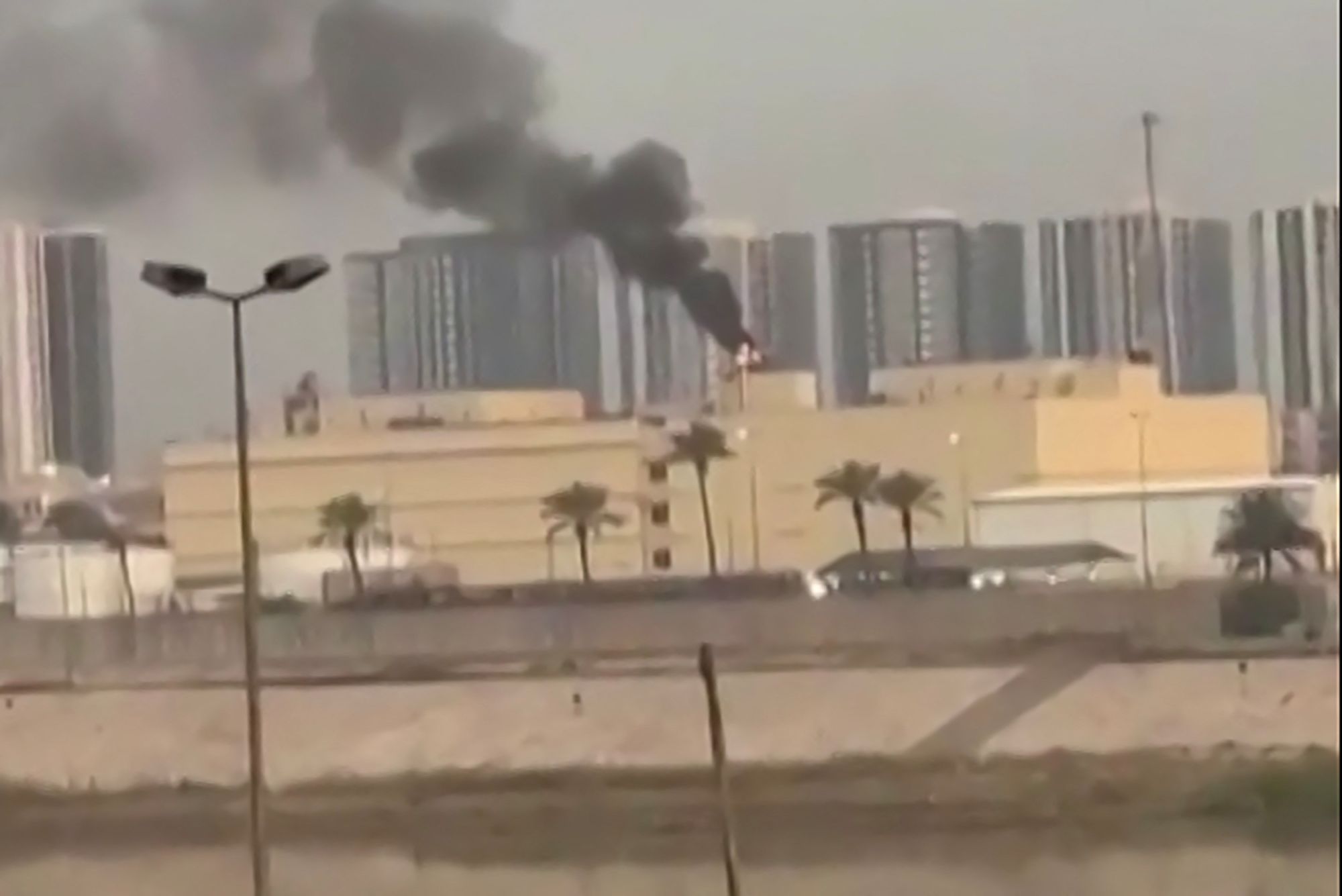 Kedutaan AS gesa rakyat tinggalkan Iraq serta-merta Kedutaan AS gesa rakyat tinggalkan Iraq serta-merta