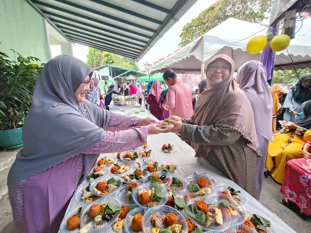 Pantau pergerakan anak, elak strok haba di Aidilfitri Pantau pergerakan anak, elak strok haba di Aidilfitri