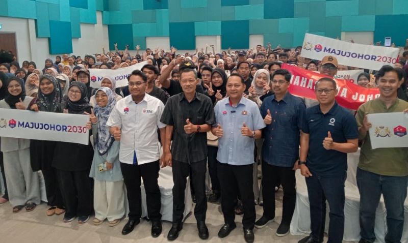 Sekolah Johor sedia hadapi cuaca panas – Aznan Sekolah Johor sedia hadapi cuaca panas – Aznan