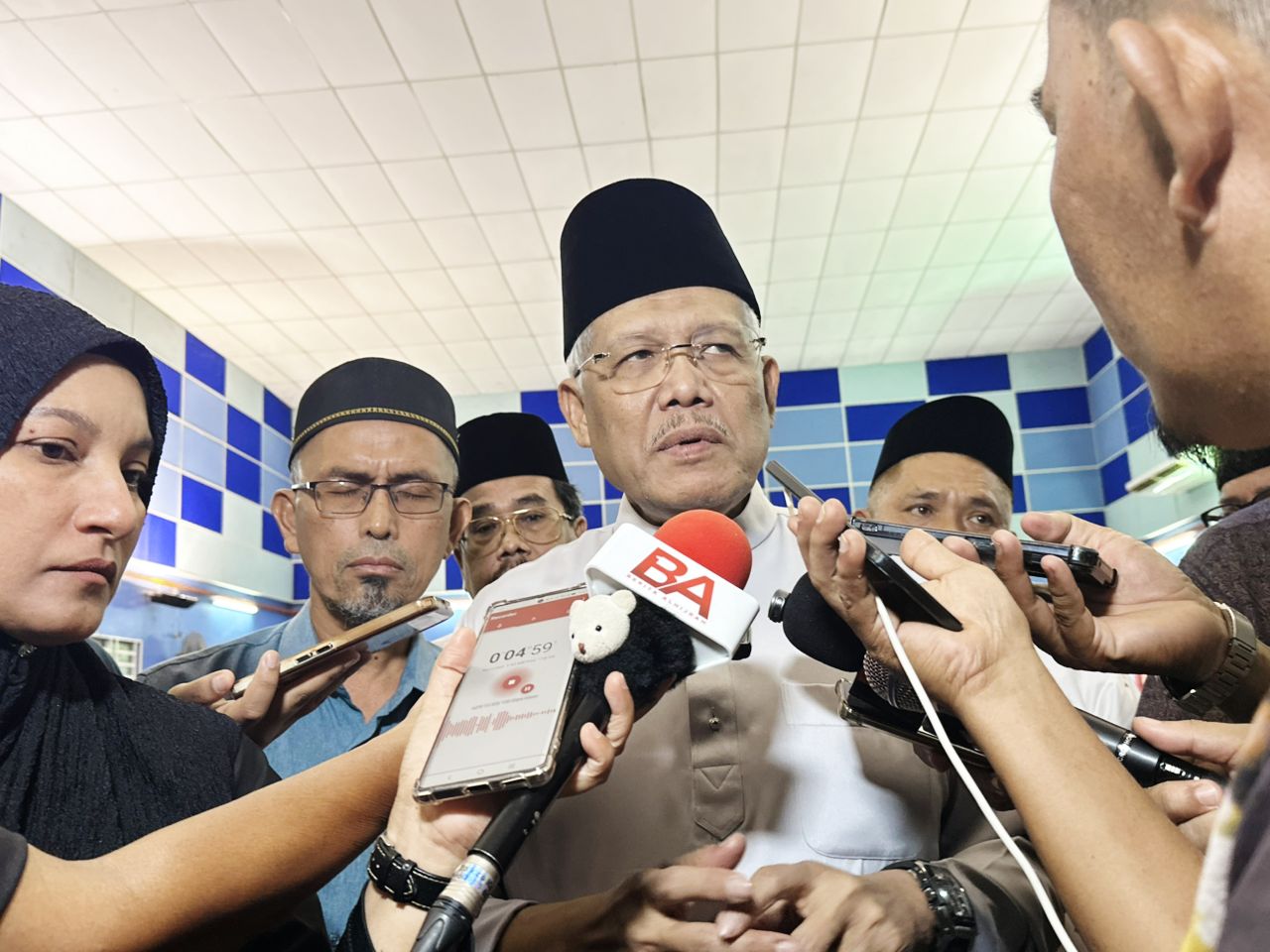 Hamzah dakwa jawatankuasa penaja Bersatu ada kaitan PKR Hamzah dakwa jawatankuasa penaja Bersatu ada kaitan PKR