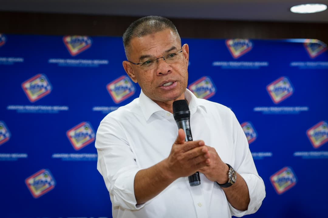 Imigresen, polis Kelantan diarah permudah dokumen perjalanan pelajar rentas sempadan Imigresen, polis Kelantan diarah permudah dokumen perjalanan pelajar rentas sempadan