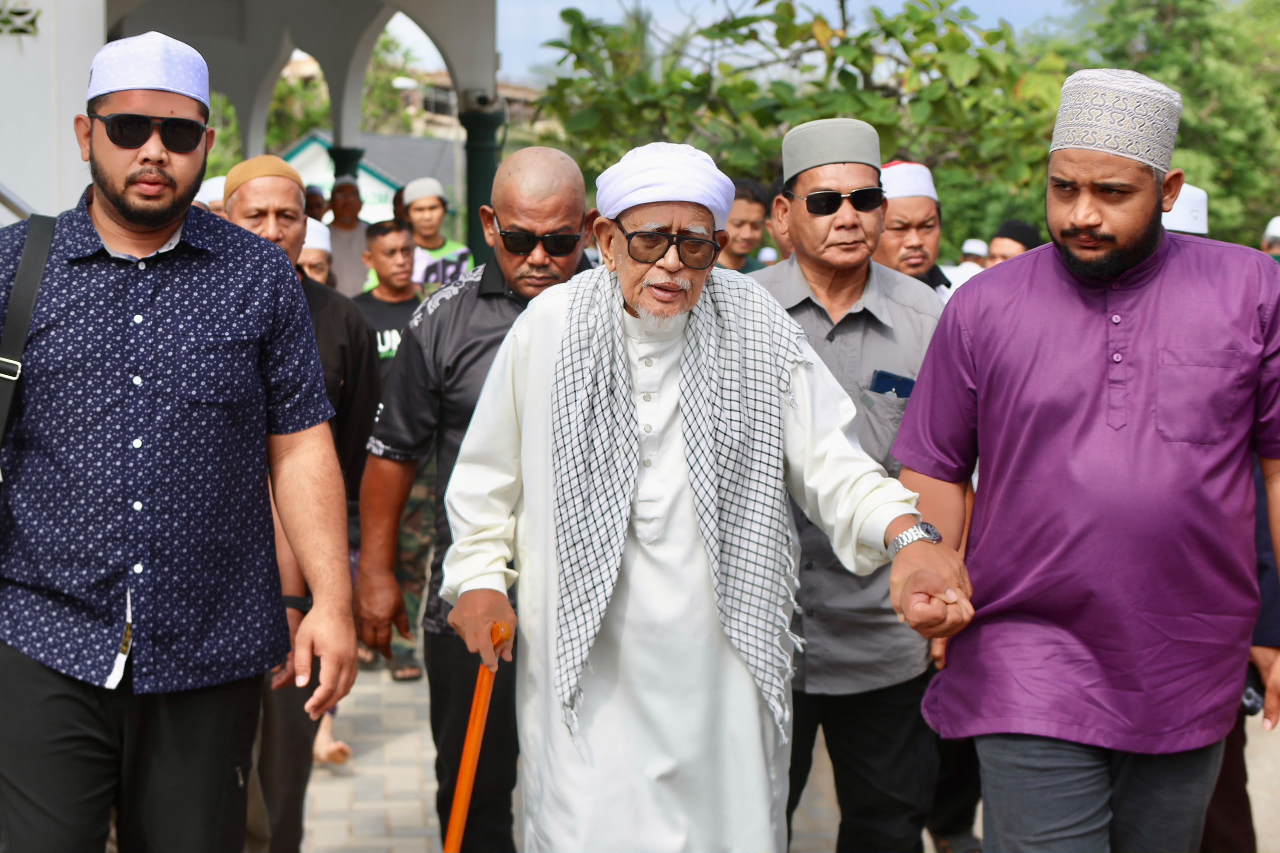 Abdul Hadi umum beberapa ‘perkara’ di Konvensyen Reset, Pas buat keputusan Rabu ini Abdul Hadi umum beberapa ‘perkara’ di Konvensyen Reset, Pas buat keputusan Rabu ini