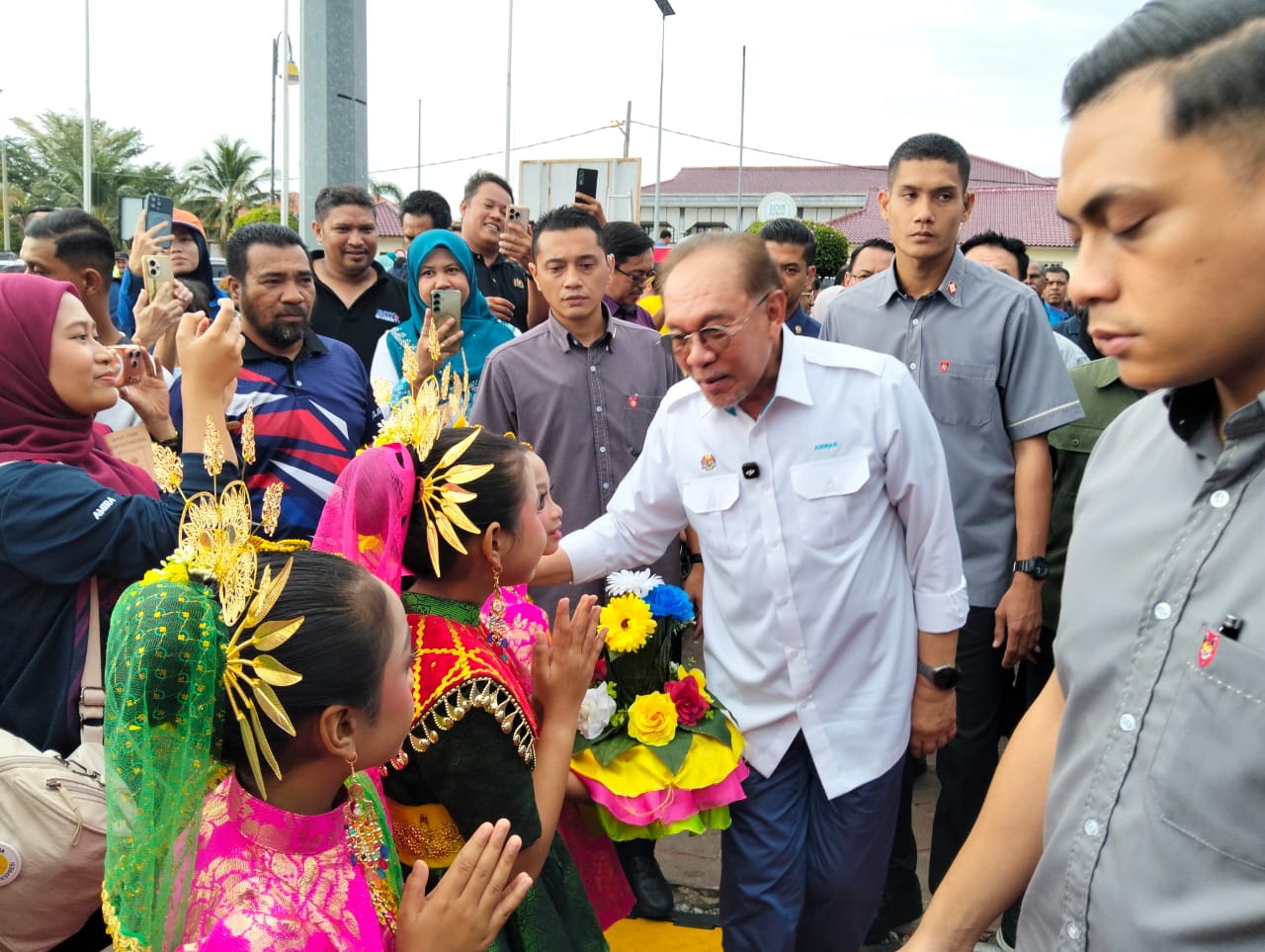 Kerajaan Madani agih RM3.205 juta, laksana 16 projek di institusi pendidikan Islam Johor Kerajaan Madani agih RM3.205 juta, laksana 16 projek di institusi pendidikan Islam Johor