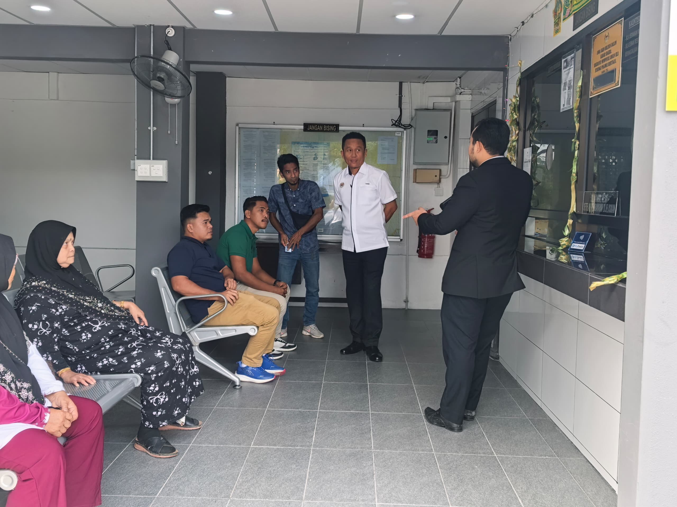Pindah ternakan tanpa kebenaran, dua pemandu lori didenda RM6,500 dan RM6,000 Pindah ternakan tanpa kebenaran, dua pemandu lori didenda RM6,500 dan RM6,000