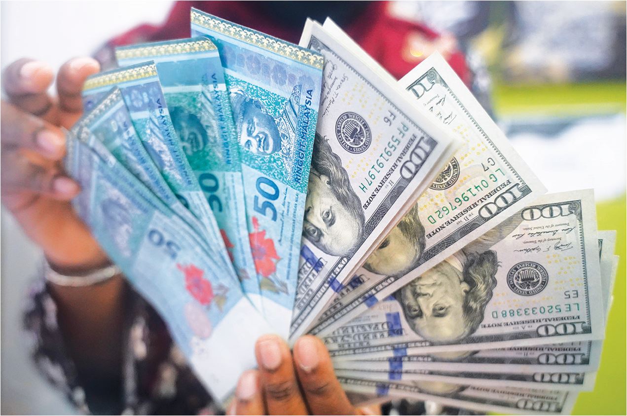 Ringgit Terus Alami Penyusutan Berbanding Dolar