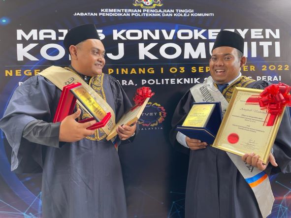 Fazli tunggang motor 160 km setiap hari timba ilmu