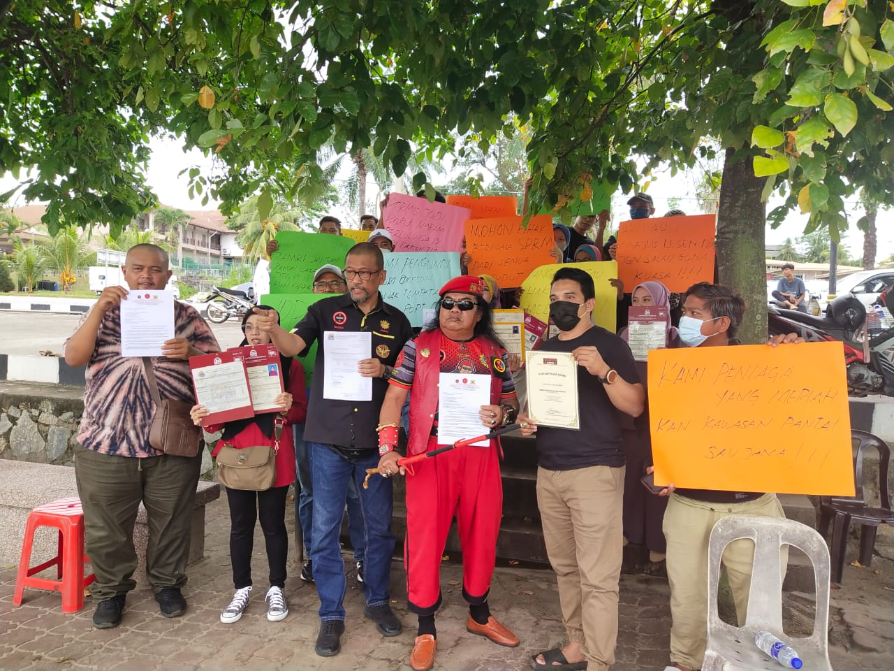 Peniaga di Pantai Saujana, Port Dickson kesal lesen penjaja dibatalkan