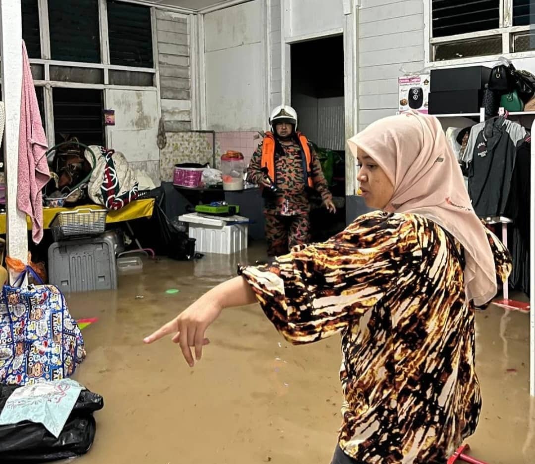 Banjir kilat di JB, 40 rumah dinaiki air