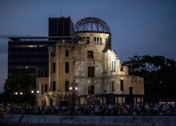 MINGGU ini masyarakat dunia khususnya rakyat Jepun memperingati kemusnahan bandar raya Hiroshima dan Nagasaki akibat  bom atom pada 6 dan 9 Ogos 1945. – AFP