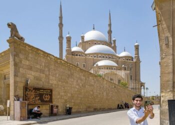 KETOKOHAN dan kepimpinan Rasulullah SAW sangat berkesan apabila kerajaan Turki Uthmaniyah berteraskan kerajaan Islam Madinah, berjaya menguasai Barat dan Eropah. – GAMBAR HIASAN/AFP