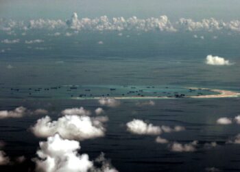 PEMIMPIN kita berpegang kepada prinsip diplomasi dan penggunaan kod tatacara dalam menjamin kestabilan di Laut China Selatan. – AFP