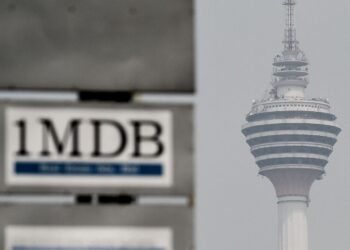 PENULIS bimbang kerana sudah ada ramalan bahawa skandal rasuah ala 1MDB akan berleluasa lagi. – AFP