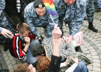 RUSSIA baru-baru ini meluluskan rang undang-undang melarang propaganda berkaitan LGBT dalam kalangan golongan dewasa. – AFP