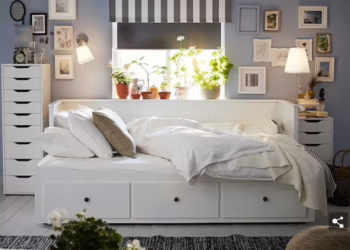 HARGA katil sofa Hemnes meningkat dari 215 pound sterling (RM1,211) kepada 279 pound sterling (RM1,572).-IKEA