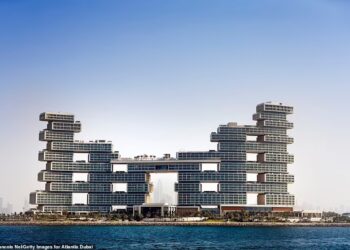 PEMANDANGAN resort Atlantis The Royal di Palm Jumeirah, Dubai yang dirakam menggunakan dron.-AGENSI